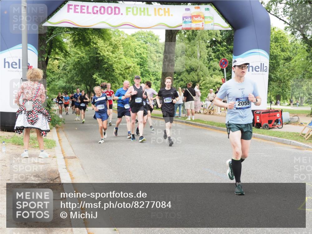 29.06.2025 - hella hamburg halbmarathon MichiJ http://msf.ph/oto/8277084 29.06.2025 10:57:07 Zwischen KM18-KM19 2055, 3844, 8755, 10685, 11271, 11780, 12521, 13796, 14404 meine-sportfotos.de