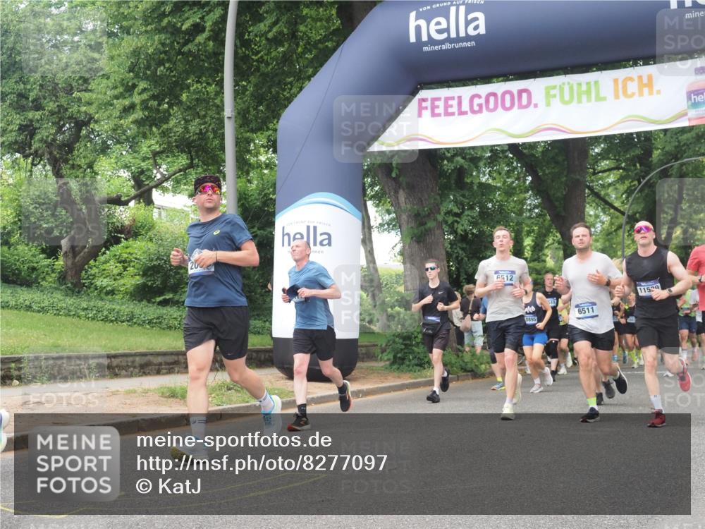29.06.2025 - hella hamburg halbmarathon KatJ http://msf.ph/oto/8277097 29.06.2025 10:40:22 Zwischen KM18-KM19 1151, 2082, 5907, 6511, 6512, 7177, 7274, 8361 meine-sportfotos.de