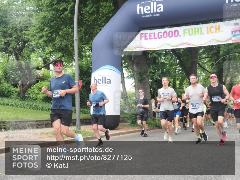 29.06.2025 - hella hamburg halbmarathon KatJ http://msf.ph/oto/8277125 29.06.2025 10:40:22 Zwischen KM18-KM19 1151, 2082, 5907, 6511, 6512, 7177, 7274, 8361 meine-sportfotos.de