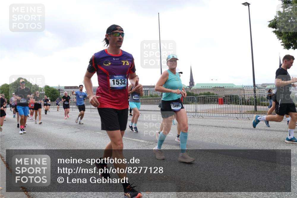 29.06.2025 - hella hamburg halbmarathon Lena Gebhardt http://msf.ph/oto/8277128 29.06.2025 10:46:27 Lombardsbrücke 1371, 1375, 1429, 1465, 1532, 1608, 1837, 1867, 1868, 1999, 2423, 2500, 2697, 2773, 2813, 2951, 3410, 3469, 3734, 4119, 4202, 4223, 4296, 4355, 4448, 4604, 5697, 5703, 5769, 5770, 5854, 5892, 6068, 6124, 6161, 6392, 7303, 7364, 7368, 7374, 7767, 7894, 7960, 7983, 8047, 8477, 8551, 8700, 9129, 9337, 9426, 9445, 9691, 10153, 10230, 11358, 11361, 11876, 11910, 12298, 12333, 12507, 12522, 13969, 14261, 15852, 16882, 16987 meine-sportfotos.de