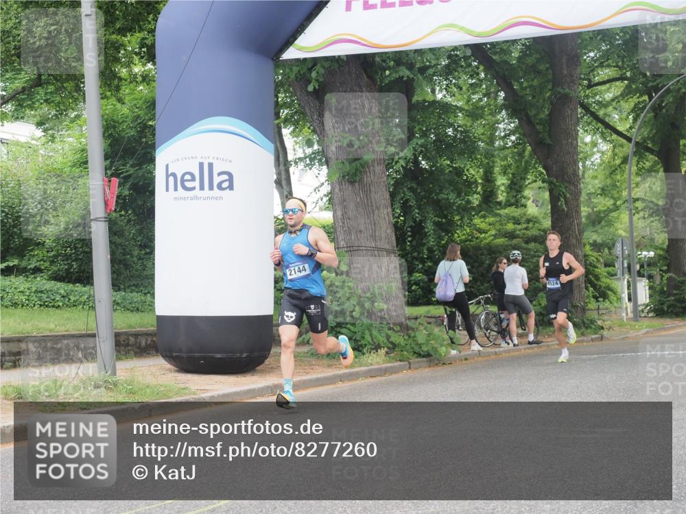 29.06.2025 - hella hamburg halbmarathon KatJ http://msf.ph/oto/8277260 29.06.2025 10:09:55 Zwischen KM18-KM19 53, 6380 meine-sportfotos.de
