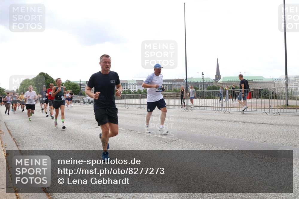 29.06.2025 - hella hamburg halbmarathon Lena Gebhardt http://msf.ph/oto/8277273 29.06.2025 10:35:05 Lombardsbrücke 13623, 12555, 1025, 1284, 1497, 1717, 1849, 2198, 2355, 2376, 2751, 3130, 3409, 3420, 3828, 3958, 4564, 4884, 5027, 5453, 5531, 6029, 6189, 6310, 6335, 6365, 6379, 6397, 6471, 6803, 6843, 6859, 7020, 7267, 7299, 7386, 7927, 8296, 8369, 8793, 9122, 9164, 9248, 9448, 9514, 10335, 10358, 10393, 10464, 10531, 10606, 11122, 11233, 11245, 11320, 11359, 11565, 11646, 11886, 12019, 12062, 12164, 12236, 12326, 12382, 12764, 15477, 16311 meine-sportfotos.de