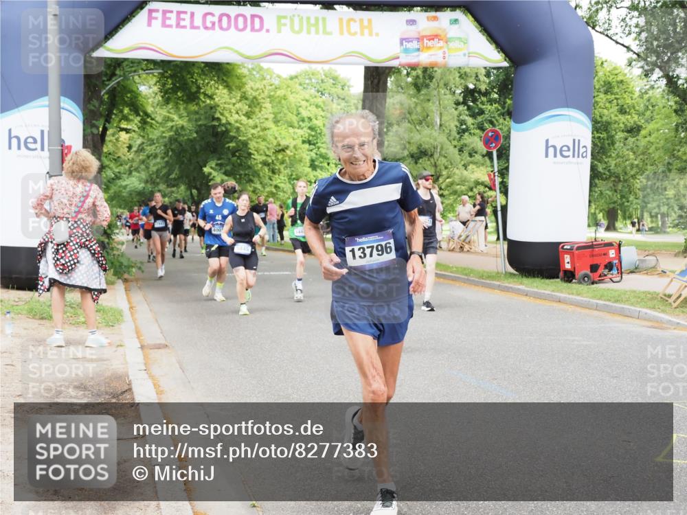 29.06.2025 - hella hamburg halbmarathon MichiJ http://msf.ph/oto/8277383 29.06.2025 10:57:11 Zwischen KM18-KM19 2055, 2277, 3834, 5845, 8755, 10685, 11271, 13796, 14404, 14497, 16441 meine-sportfotos.de