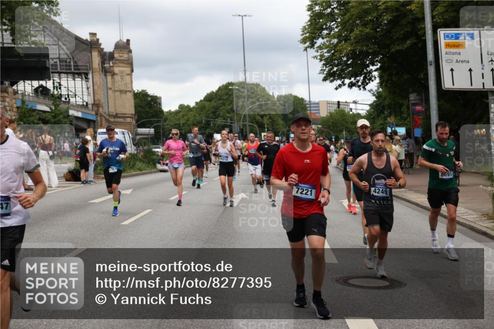 29.06.2025 - hella hamburg halbmarathon Yannick Fuchs http://msf.ph/oto/8277395 29.06.2025 10:49:30 20KM 1120, 1143, 1179, 1193, 1834, 2612, 3037, 3058, 3668, 4249, 4897, 5021, 5643, 5672, 6569, 6591, 6924, 7147, 7221, 7594, 7976, 8573, 8691, 10188, 10582, 11039, 11231, 12248, 12544, 12545, 13234, 13236, 13470, 14365, 14750, 15184, 15300, 15484, 15584, 15818, 15884, 16108, 16176, 16213, 16334, 16401, 16521, 16609, 16786, 17133, 17259, 17603, 17640, 17642, 17734, 17940, 18064, 18290, 18741, 18746, 18835, 19047, 19120 meine-sportfotos.de