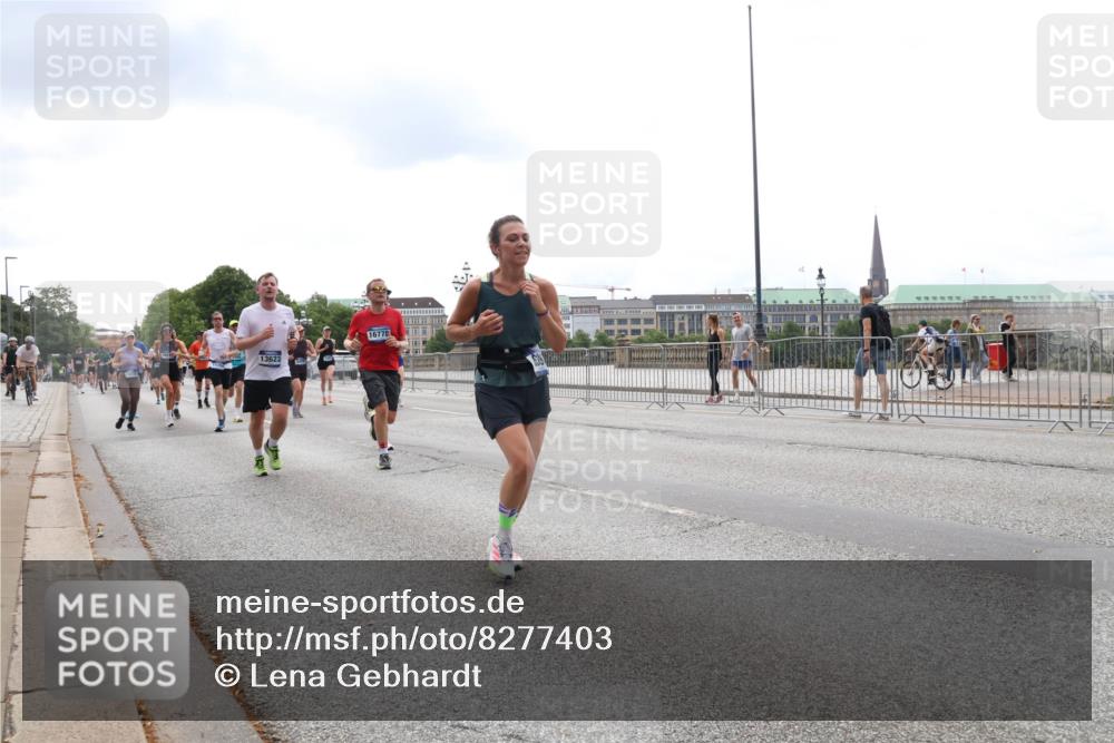 29.06.2025 - hella hamburg halbmarathon Lena Gebhardt http://msf.ph/oto/8277403 29.06.2025 10:35:07 Lombardsbrücke 13623, 16778, 1284, 1497, 1717, 1849, 2198, 2355, 2376, 2751, 3130, 3409, 3828, 3958, 4564, 4703, 4704, 4884, 5027, 5453, 5531, 6029, 6189, 6310, 6335, 6365, 6379, 6397, 6471, 6803, 6843, 6859, 7020, 7267, 7299, 7927, 8249, 8296, 8369, 8793, 9122, 9248, 9448, 9514, 10358, 10393, 10464, 10531, 10606, 11122, 11233, 11245, 11320, 11359, 11565, 11646, 11838, 11839, 11886, 12019, 12062, 12164, 12236, 12326, 12382, 12764, 15477 meine-sportfotos.de