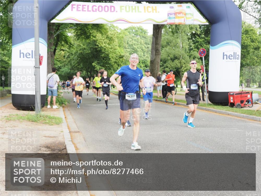 29.06.2025 - hella hamburg halbmarathon MichiJ http://msf.ph/oto/8277466 29.06.2025 10:31:50 Zwischen KM18-KM19 3437, 7185, 10237, 11778, 12723, 12776, 14849, 16301, 16997, 18678, 19038, 19051 meine-sportfotos.de
