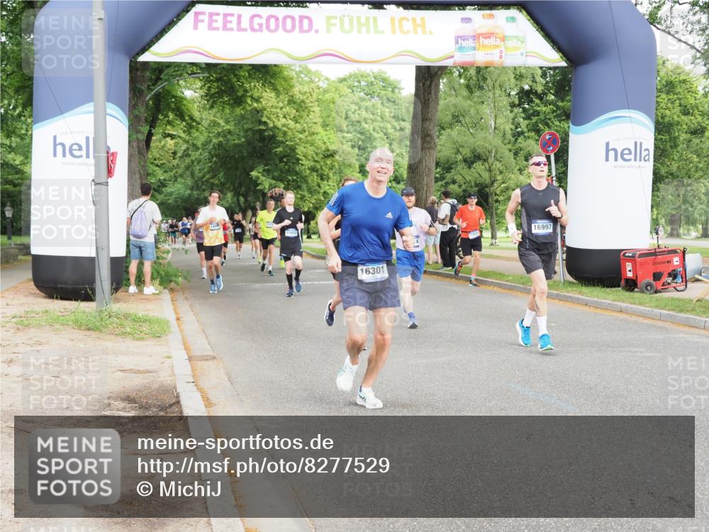 29.06.2025 - hella hamburg halbmarathon MichiJ http://msf.ph/oto/8277529 29.06.2025 10:31:50 Zwischen KM18-KM19 3437, 7185, 10237, 11778, 12723, 12776, 14849, 16301, 16997, 18678, 19038, 19051 meine-sportfotos.de