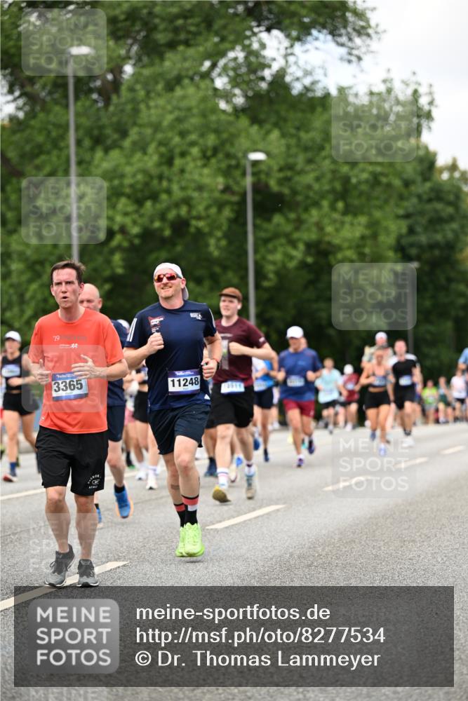 29.06.2025 - hella hamburg halbmarathon Dr. Thomas Lammeyer http://msf.ph/oto/8277534 29.06.2025 10:36:29 Kennedybrücke 1292, 1640, 1987, 2268, 2349, 2943, 3022, 3239, 3365, 3707, 3751, 3752, 3778, 4314, 4365, 4605, 4857, 5601, 5658, 5743, 5783, 5871, 5941, 6218, 6228, 6252, 6312, 6315, 6642, 7239, 7387, 7468, 7535, 7570, 7695, 7789, 8072, 8073, 8124, 8127, 8303, 8625, 8914, 9125, 9188, 9206, 9765, 10013, 10111, 10248, 10354, 10828, 10924, 11168, 11205, 11225, 11248, 11362 meine-sportfotos.de