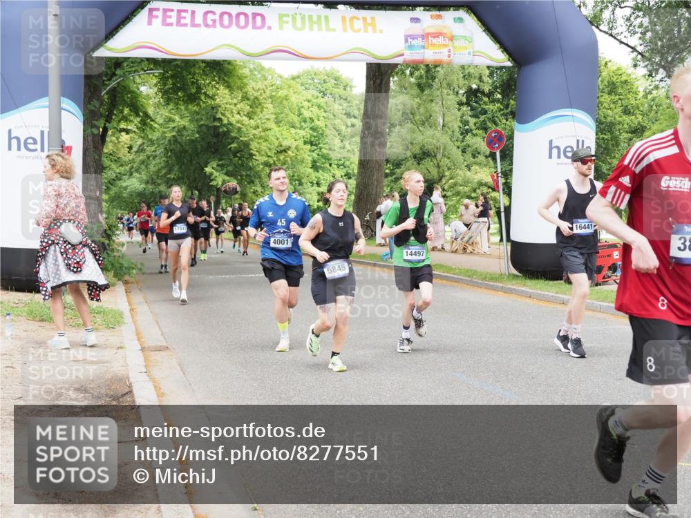 29.06.2025 - hella hamburg halbmarathon MichiJ http://msf.ph/oto/8277551 29.06.2025 10:57:12 Zwischen KM18-KM19 2055, 2277, 3834, 5845, 8755, 10685, 11271, 13796, 14404, 14497, 16441 meine-sportfotos.de
