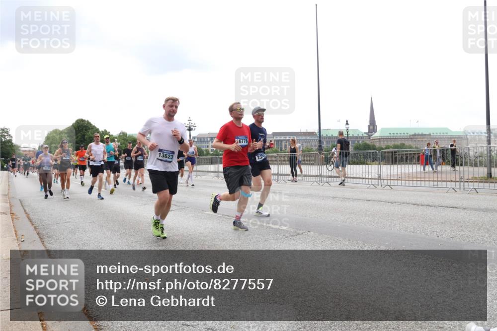 29.06.2025 - hella hamburg halbmarathon Lena Gebhardt http://msf.ph/oto/8277557 29.06.2025 10:35:08 Lombardsbrücke 15732, 16010, 13623, 16778, 2376, 1284, 1497, 1717, 1849, 2198, 2355, 2376, 2751, 3130, 3409, 3828, 3958, 4564, 4703, 4704, 4884, 5027, 5453, 5531, 6029, 6189, 6310, 6335, 6365, 6379, 6397, 6471, 6803, 6859, 7020, 7267, 7299, 7927, 8249, 8296, 8369, 8793, 9122, 9248, 9514, 10358, 10393, 10464, 10531, 10565, 10606, 11122, 11233, 11245, 11320, 11359, 11565, 11646, 11838, 11839, 11886, 12019, 12062, 12236, 12326, 12382, 12764, 15477 meine-sportfotos.de