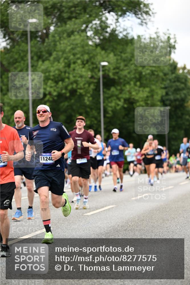 29.06.2025 - hella hamburg halbmarathon Dr. Thomas Lammeyer http://msf.ph/oto/8277575 29.06.2025 10:36:30 Kennedybrücke 1292, 1640, 1987, 2268, 2349, 2943, 3022, 3239, 3365, 3707, 3751, 3778, 4314, 4365, 4605, 4857, 5601, 5658, 5743, 5783, 5871, 5941, 6218, 6228, 6252, 6312, 6315, 6642, 7239, 7387, 7468, 7535, 7789, 8072, 8073, 8124, 8127, 8303, 8625, 8840, 8914, 9010, 9125, 9188, 9206, 9765, 10013, 10111, 10248, 10354, 10624, 10828, 10924, 11168, 11205, 11225, 11248, 11362 meine-sportfotos.de