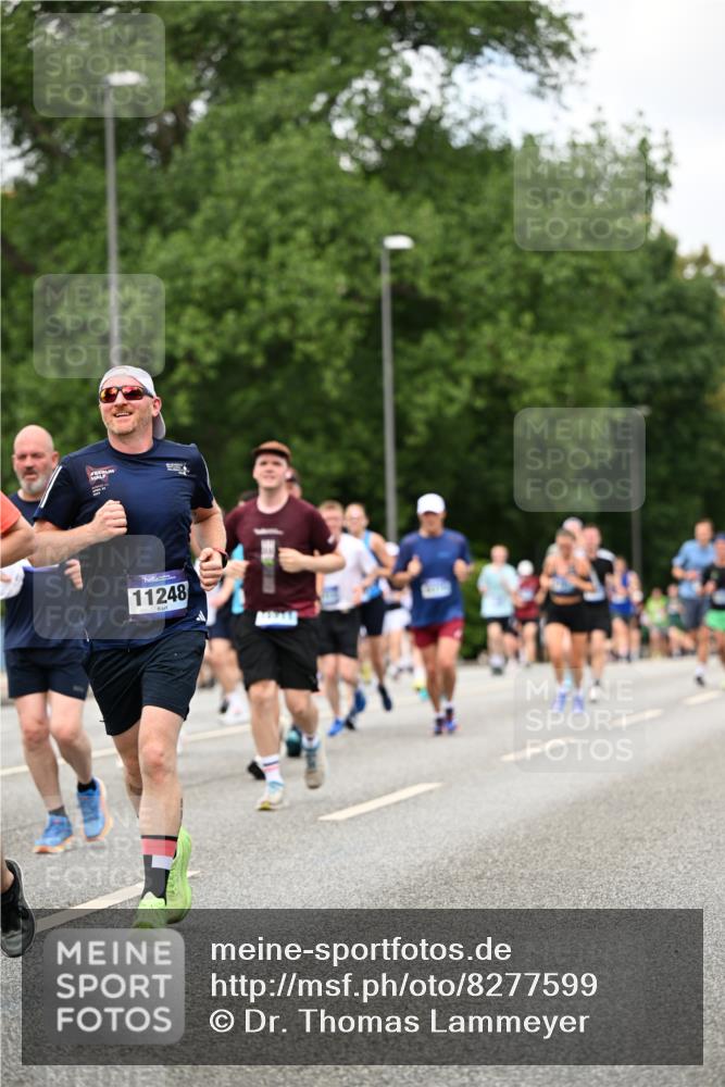 29.06.2025 - hella hamburg halbmarathon Dr. Thomas Lammeyer http://msf.ph/oto/8277599 29.06.2025 10:36:30 Kennedybrücke 1292, 1640, 1987, 2268, 2349, 2943, 3022, 3239, 3365, 3707, 3751, 3778, 4314, 4365, 4605, 4857, 5601, 5658, 5743, 5783, 5871, 5941, 6218, 6228, 6252, 6312, 6315, 6642, 7239, 7387, 7468, 7535, 7789, 8072, 8073, 8124, 8127, 8303, 8625, 8840, 8914, 9010, 9125, 9188, 9206, 9765, 10013, 10111, 10248, 10354, 10624, 10828, 10924, 11168, 11205, 11225, 11248, 11362 meine-sportfotos.de