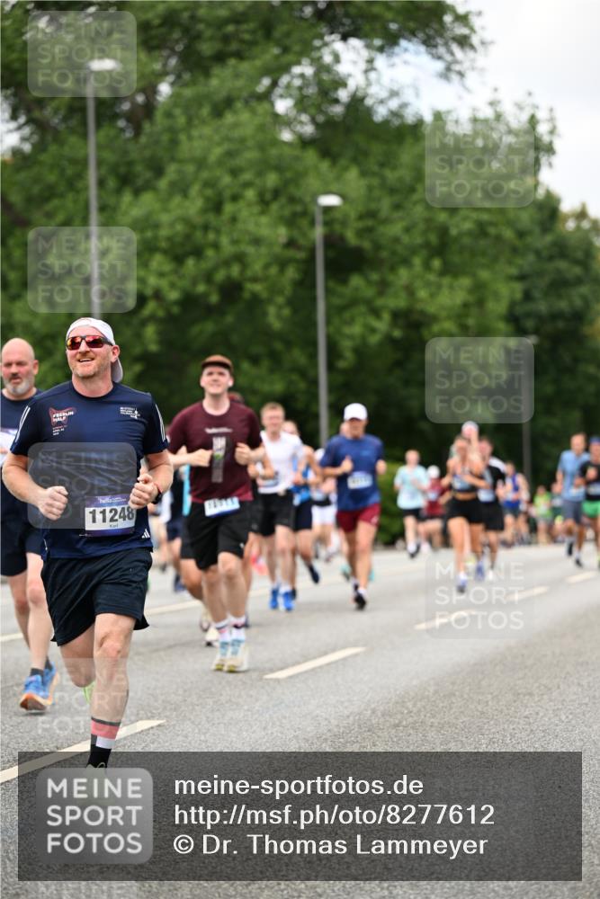 29.06.2025 - hella hamburg halbmarathon Dr. Thomas Lammeyer http://msf.ph/oto/8277612 29.06.2025 10:36:30 Kennedybrücke 1292, 1640, 1987, 2268, 2349, 2943, 3022, 3239, 3365, 3707, 3751, 3778, 4314, 4365, 4605, 4857, 5601, 5658, 5743, 5783, 5871, 5941, 6218, 6228, 6252, 6312, 6315, 6642, 7239, 7387, 7468, 7535, 7789, 8072, 8073, 8124, 8127, 8303, 8625, 8840, 8914, 9010, 9125, 9188, 9206, 9765, 10013, 10111, 10248, 10354, 10624, 10828, 10924, 11168, 11205, 11225, 11248, 11362 meine-sportfotos.de
