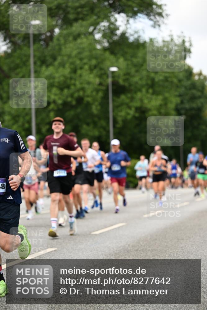 29.06.2025 - hella hamburg halbmarathon Dr. Thomas Lammeyer http://msf.ph/oto/8277642 29.06.2025 10:36:31 Kennedybrücke 1292, 1640, 1987, 2268, 2349, 2943, 3022, 3239, 3365, 3707, 3751, 3778, 4314, 4365, 4605, 4857, 5601, 5658, 5783, 5871, 5941, 6218, 6228, 6252, 6312, 6315, 6642, 7239, 7387, 7468, 7535, 7789, 8072, 8073, 8124, 8127, 8303, 8625, 8840, 8914, 9010, 9125, 9188, 9206, 9765, 10013, 10111, 10248, 10354, 10470, 10624, 10828, 10924, 11168, 11205, 11225, 11248, 11362 meine-sportfotos.de