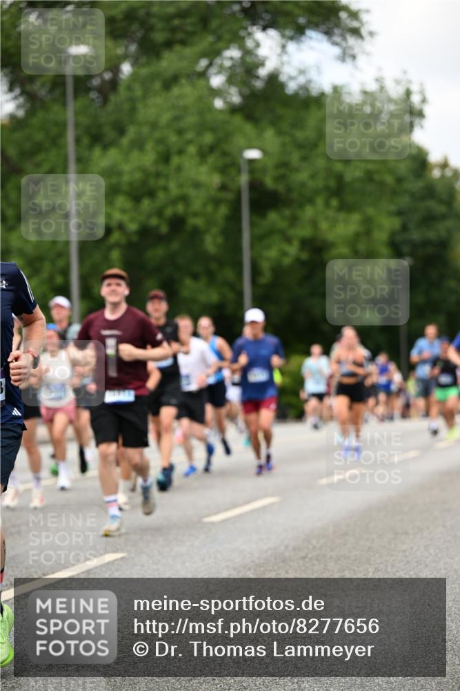 29.06.2025 - hella hamburg halbmarathon Dr. Thomas Lammeyer http://msf.ph/oto/8277656 29.06.2025 10:36:31 Kennedybrücke 1292, 1640, 1987, 2268, 2349, 2943, 3022, 3239, 3365, 3707, 3751, 3778, 4314, 4365, 4605, 4857, 5601, 5658, 5783, 5871, 5941, 6218, 6228, 6252, 6312, 6315, 6642, 7239, 7387, 7468, 7535, 7789, 8072, 8073, 8124, 8127, 8303, 8625, 8840, 8914, 9010, 9125, 9188, 9206, 9765, 10013, 10111, 10248, 10354, 10470, 10624, 10828, 10924, 11168, 11205, 11225, 11248, 11362 meine-sportfotos.de