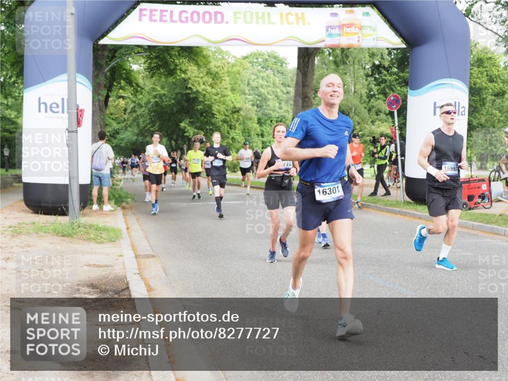 29.06.2025 - hella hamburg halbmarathon MichiJ http://msf.ph/oto/8277727 29.06.2025 10:31:50 Zwischen KM18-KM19 3437, 7185, 10237, 11778, 12723, 12776, 14849, 16301, 16997, 18678, 19038, 19051 meine-sportfotos.de