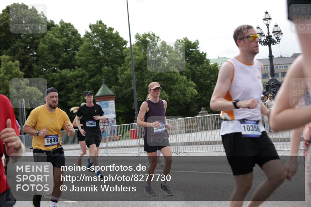 29.06.2025 - hella hamburg halbmarathon Jannik Wohlers http://msf.ph/oto/8277730 29.06.2025 10:34:41 Lombardsbrücke 1284, 1497, 1849, 2376, 2751, 3409, 4564, 4884, 5027, 6189, 6379, 6397, 6803, 7267, 7299, 7927, 9248, 10358, 10464, 10606, 11233, 11359, 11886, 12019, 12555, 13414, 13537, 13539, 13623, 13829, 14527, 15226, 15405, 15488, 15732, 15783, 15984, 16002, 16010, 16431, 16471, 16778, 16860, 17344, 17526, 17690, 17749 meine-sportfotos.de