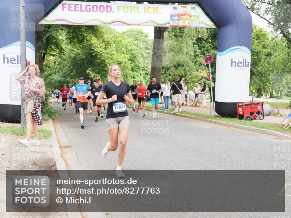 29.06.2025 - hella hamburg halbmarathon MichiJ http://msf.ph/oto/8277763 29.06.2025 10:57:15 Zwischen KM18-KM19 1527, 2277, 3834, 5845, 14404, 14497, 16441, 17847 meine-sportfotos.de