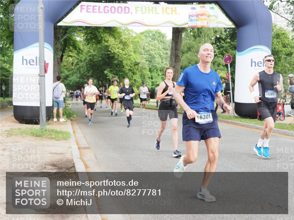 29.06.2025 - hella hamburg halbmarathon MichiJ http://msf.ph/oto/8277781 29.06.2025 10:31:51 Zwischen KM18-KM19 3437, 7185, 10237, 11778, 12776, 14667, 14849, 15862, 16301, 16314, 16997, 18678, 19038, 19051 meine-sportfotos.de