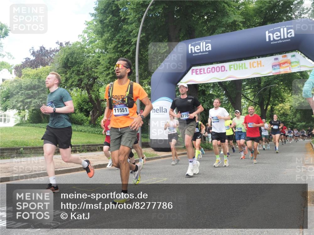 29.06.2025 - hella hamburg halbmarathon KatJ http://msf.ph/oto/8277786 29.06.2025 10:40:26 Zwischen KM18-KM19 1061, 1499, 1549, 2082, 4770, 6511, 6512, 6628, 6897, 7177, 7274 meine-sportfotos.de
