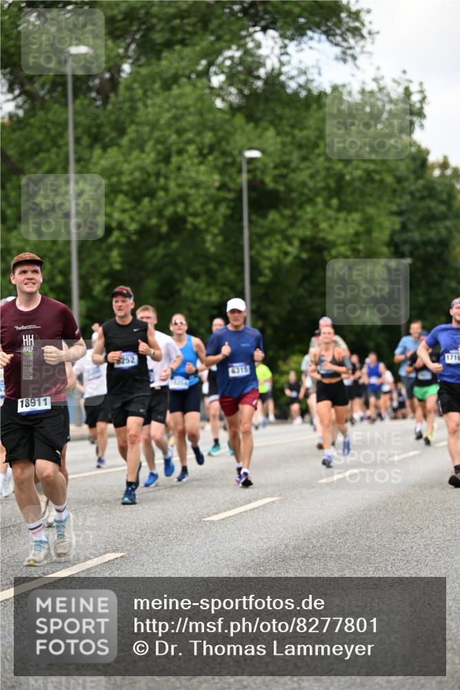 29.06.2025 - hella hamburg halbmarathon Dr. Thomas Lammeyer http://msf.ph/oto/8277801 29.06.2025 10:36:32 Kennedybrücke 1292, 1640, 1987, 2268, 2349, 2943, 3022, 3239, 3365, 3707, 3751, 3778, 4365, 4605, 4857, 5658, 5783, 5871, 5941, 6218, 6228, 6252, 6312, 6315, 6642, 7239, 7387, 7468, 7535, 7789, 8072, 8073, 8124, 8127, 8303, 8625, 8840, 8914, 9010, 9125, 9188, 9206, 9765, 10013, 10111, 10248, 10354, 10470, 10624, 10828, 10924, 11168, 11205, 11225, 11248, 11362 meine-sportfotos.de