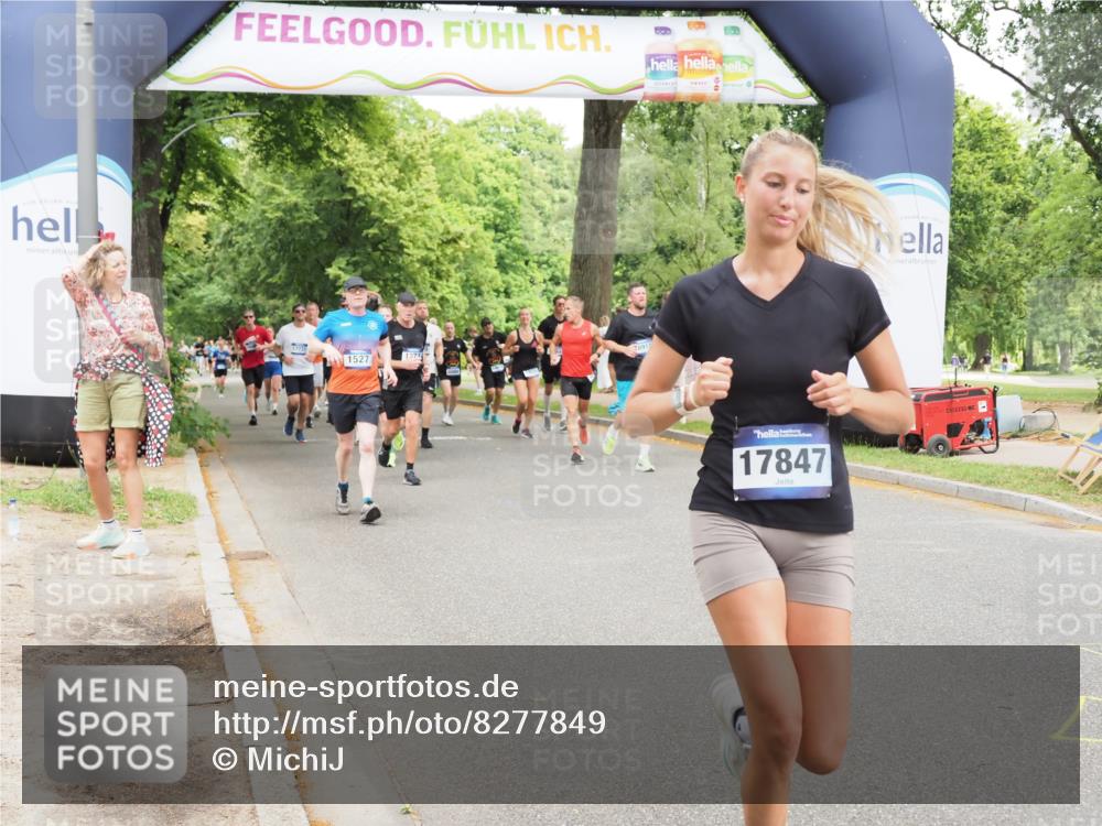 29.06.2025 - hella hamburg halbmarathon MichiJ http://msf.ph/oto/8277849 29.06.2025 10:57:16 Zwischen KM18-KM19 1527, 2277, 3834, 5845, 14497, 16208, 16441, 17847 meine-sportfotos.de