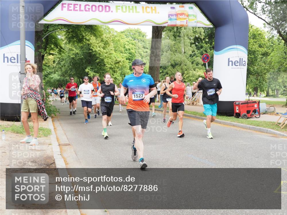 29.06.2025 - hella hamburg halbmarathon MichiJ http://msf.ph/oto/8277886 29.06.2025 10:57:18 Zwischen KM18-KM19 1173, 1527, 3729, 14497, 16208, 16441, 17731, 17847, 18913 meine-sportfotos.de