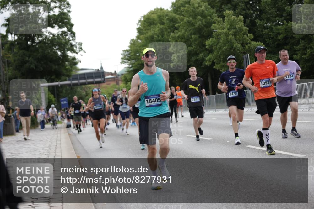 29.06.2025 - hella hamburg halbmarathon Jannik Wohlers http://msf.ph/oto/8277931 29.06.2025 10:34:43 Lombardsbrücke 1284, 1497, 1717, 1849, 2376, 2751, 3409, 4564, 4884, 5027, 5531, 6189, 6379, 6397, 6803, 7267, 7927, 9248, 10358, 10464, 10606, 11233, 11320, 11359, 11886, 12555, 12625, 13414, 13537, 13539, 13623, 13829, 14392, 15226, 15405, 15488, 15732, 15783, 16002, 16010, 16431, 16471, 16778, 16860, 17344, 17526, 17690, 17749, 18375, 18823 meine-sportfotos.de