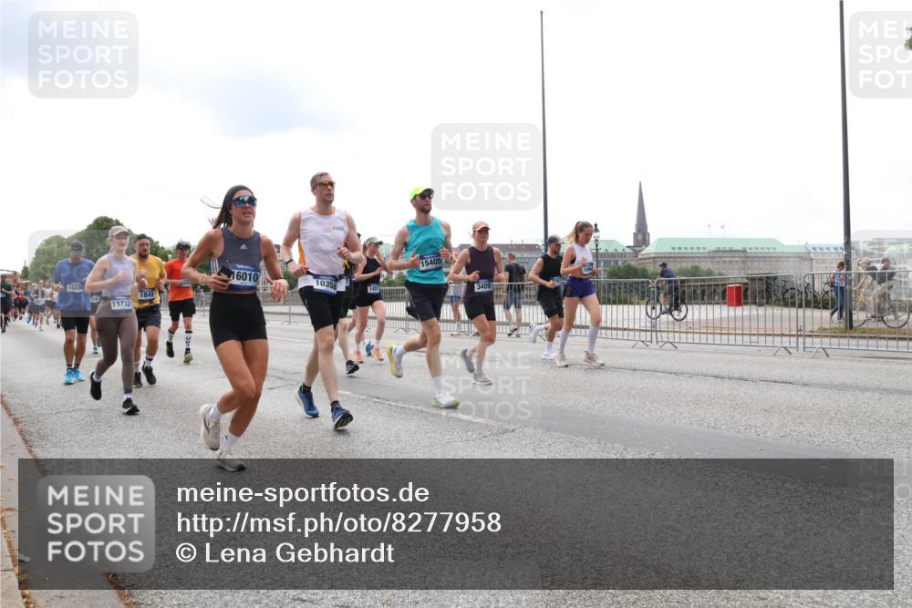 29.06.2025 - hella hamburg halbmarathon Lena Gebhardt http://msf.ph/oto/8277958 29.06.2025 10:35:11 Lombardsbrücke 16010, 15226, 1849, 15732, 10358, 15405, 3409, 1284, 1497, 1717, 1821, 1849, 2198, 2355, 2376, 2751, 3130, 3409, 3828, 3958, 4564, 4703, 4704, 4884, 5027, 5531, 5793, 6029, 6189, 6310, 6335, 6365, 6379, 6397, 6471, 6803, 6859, 7020, 7267, 7299, 7927, 8249, 8296, 8369, 8567, 8793, 9122, 9248, 10358, 10393, 10464, 10531, 10565, 10606, 11122, 11233, 11245, 11320, 11359, 11565, 11646, 11838, 11839, 11886, 12019, 12062, 12236, 12326, 12382, 12764 meine-sportfotos.de
