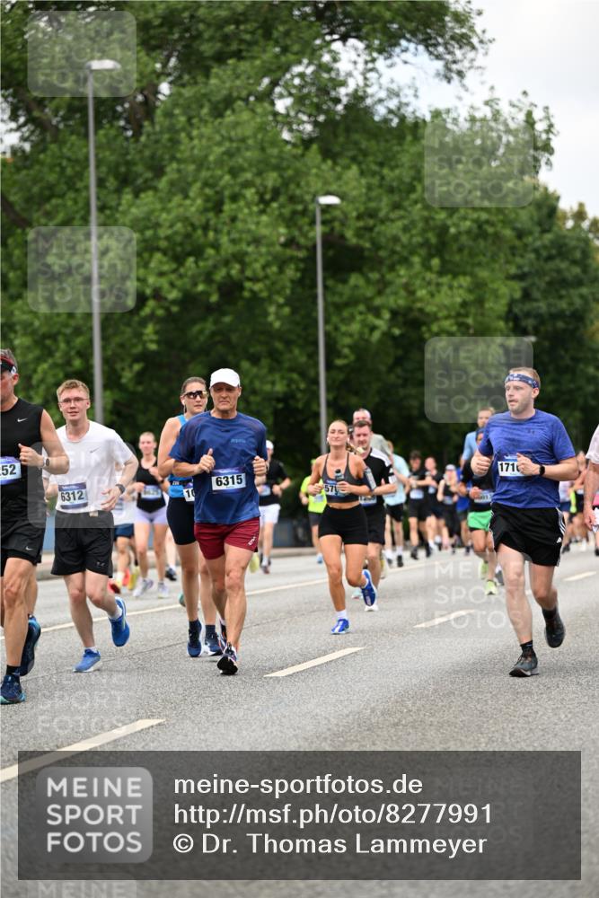 29.06.2025 - hella hamburg halbmarathon Dr. Thomas Lammeyer http://msf.ph/oto/8277991 29.06.2025 10:36:33 Kennedybrücke 1640, 1987, 2268, 2349, 2943, 3022, 3239, 3365, 3707, 3751, 3778, 4365, 4605, 4857, 5783, 5871, 5941, 6218, 6228, 6252, 6312, 6315, 6642, 7239, 7387, 7468, 7535, 7789, 8072, 8073, 8124, 8127, 8303, 8625, 8840, 8914, 9010, 9125, 9188, 9206, 9765, 10013, 10111, 10248, 10354, 10470, 10624, 10828, 10924, 11076, 11168, 11205, 11225, 11248, 11362 meine-sportfotos.de