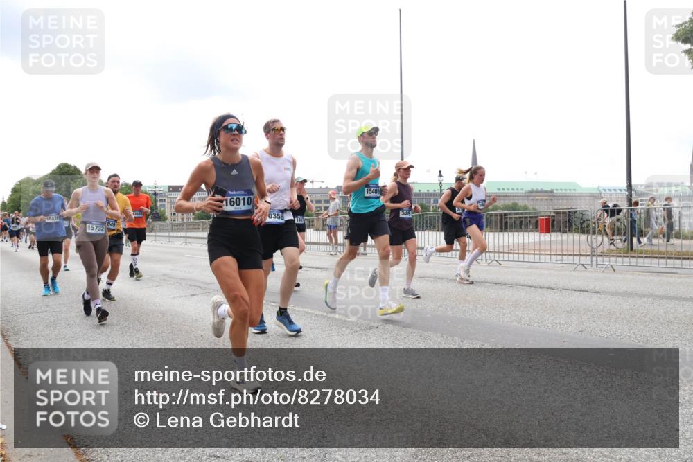 29.06.2025 - hella hamburg halbmarathon Lena Gebhardt http://msf.ph/oto/8278034 29.06.2025 10:35:11 Lombardsbrücke 15226, 15732, 849, 16010, 0358, 15405, 3409, 12, 1284, 1497, 1717, 1821, 1849, 2198, 2355, 2376, 2751, 3130, 3409, 3828, 3958, 4564, 4703, 4704, 4884, 5027, 5531, 5793, 6029, 6189, 6310, 6335, 6365, 6379, 6397, 6471, 6803, 6859, 7020, 7267, 7299, 7927, 8249, 8296, 8369, 8567, 8793, 9122, 9248, 10358, 10393, 10464, 10531, 10565, 10606, 11122, 11233, 11245, 11320, 11359, 11565, 11646, 11838, 11839, 11886, 12019, 12062, 12236, 12326, 12382, 12764 meine-sportfotos.de