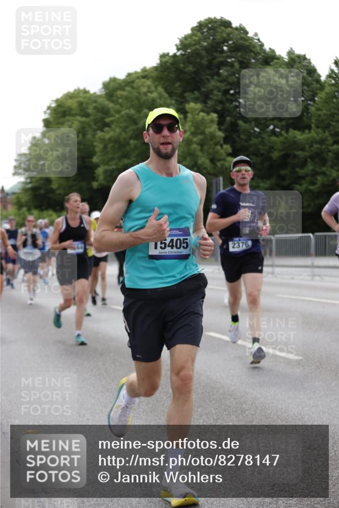 29.06.2025 - hella hamburg halbmarathon Jannik Wohlers http://msf.ph/oto/8278147 29.06.2025 10:34:44 Lombardsbrücke 1284, 1497, 1717, 1849, 2376, 2751, 3409, 3828, 4564, 5027, 5531, 6189, 6397, 6471, 6803, 7267, 7927, 9248, 10358, 10464, 10606, 11233, 11320, 11359, 11886, 12062, 12555, 12625, 13414, 13537, 13539, 13623, 13829, 14392, 14735, 15226, 15405, 15488, 15704, 15732, 15783, 16002, 16010, 16431, 16471, 16778, 16860, 17344, 17526, 17690, 17749, 18054, 18375, 18823 meine-sportfotos.de