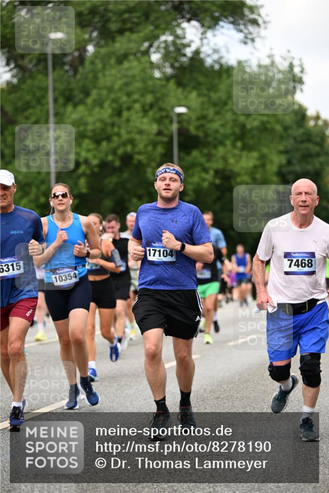 29.06.2025 - hella hamburg halbmarathon Dr. Thomas Lammeyer http://msf.ph/oto/8278190 29.06.2025 10:36:35 Kennedybrücke 1640, 1987, 2268, 2349, 2943, 3022, 3365, 3707, 3751, 3753, 3778, 4365, 4605, 4857, 5783, 5871, 5941, 6218, 6228, 6252, 6312, 6315, 6642, 7239, 7387, 7468, 7531, 7535, 7789, 8072, 8073, 8124, 8127, 8303, 8625, 8840, 8914, 9010, 9125, 9188, 9206, 9765, 10013, 10111, 10203, 10354, 10470, 10624, 10828, 10924, 11076, 11205, 11225, 11248, 11362 meine-sportfotos.de