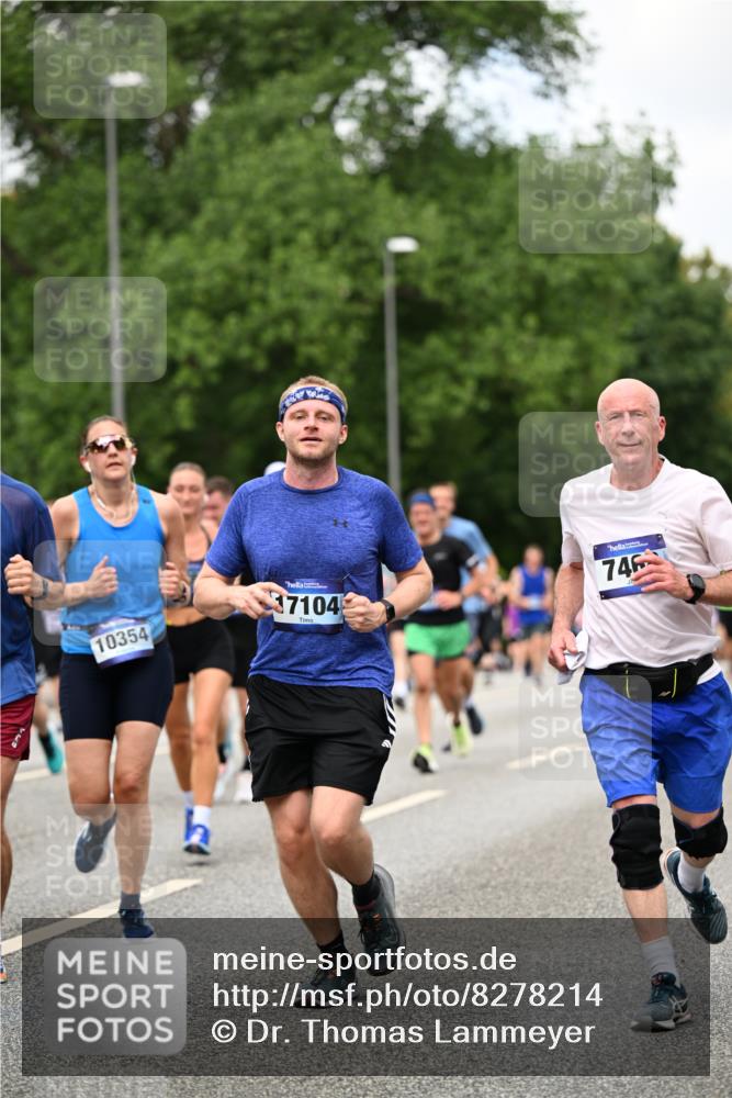 29.06.2025 - hella hamburg halbmarathon Dr. Thomas Lammeyer http://msf.ph/oto/8278214 29.06.2025 10:36:35 Kennedybrücke 1640, 1987, 2268, 2349, 2943, 3022, 3365, 3707, 3751, 3753, 3778, 4365, 4605, 4857, 5783, 5871, 5941, 6218, 6228, 6252, 6312, 6315, 6642, 7239, 7387, 7468, 7531, 7535, 7789, 8072, 8073, 8124, 8127, 8303, 8625, 8840, 8914, 9010, 9125, 9188, 9206, 9765, 10013, 10111, 10203, 10354, 10470, 10624, 10828, 10924, 11076, 11205, 11225, 11248, 11362 meine-sportfotos.de
