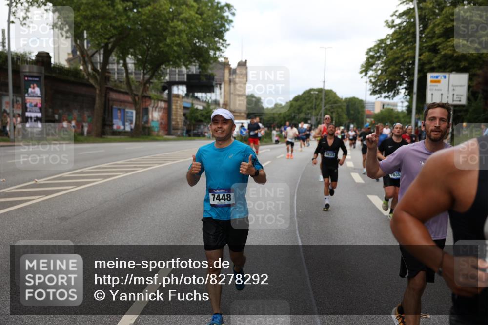 29.06.2025 - hella hamburg halbmarathon Yannick Fuchs http://msf.ph/oto/8278292 29.06.2025 10:37:19 20KM 1353, 1675, 1735, 2653, 4229, 4235, 5011, 5124, 5477, 7035, 7448, 7734, 7865, 9364, 9371, 9534, 9833, 10216, 10469, 11907, 12839, 13746, 14226, 14447, 14560, 14813, 15255, 15297, 15301, 15328, 15535, 15851, 16295, 16333, 16677, 17000, 17177, 17733, 17911, 18004, 18275, 18304, 18632, 18659, 18680, 18987 meine-sportfotos.de