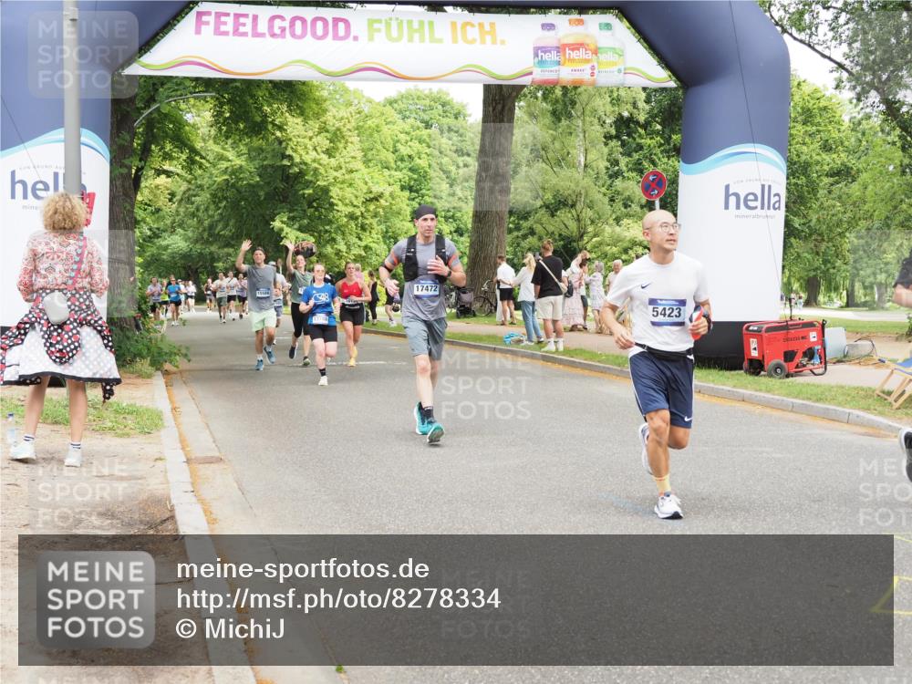 29.06.2025 - hella hamburg halbmarathon MichiJ http://msf.ph/oto/8278334 29.06.2025 10:57:25 Zwischen KM18-KM19 1173, 1859, 2990, 3691, 3729, 5423, 7209, 7840, 9975, 10428, 14015, 14488, 15307, 15700, 16437, 17128, 17472, 17731, 18493, 18913 meine-sportfotos.de