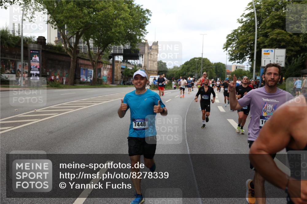 29.06.2025 - hella hamburg halbmarathon Yannick Fuchs http://msf.ph/oto/8278339 29.06.2025 10:37:19 20KM 1353, 1675, 1735, 2653, 4229, 4235, 5011, 5124, 5477, 7035, 7448, 7734, 7865, 9364, 9371, 9534, 9833, 10216, 10469, 11907, 12839, 13746, 14226, 14447, 14560, 14813, 15255, 15297, 15301, 15328, 15535, 15851, 16295, 16333, 16677, 17000, 17177, 17733, 17911, 18004, 18275, 18304, 18632, 18659, 18680, 18987 meine-sportfotos.de