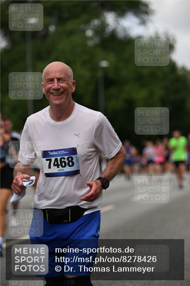 29.06.2025 - hella hamburg halbmarathon Dr. Thomas Lammeyer http://msf.ph/oto/8278426 29.06.2025 10:36:37 Kennedybrücke 1640, 1987, 2268, 2349, 2943, 3022, 3365, 3753, 4857, 5783, 5871, 5941, 6228, 6252, 6312, 6315, 6642, 7387, 7468, 7531, 7789, 8072, 8073, 8124, 8303, 8625, 8840, 8914, 9010, 9125, 9188, 9206, 9542, 9765, 10013, 10111, 10203, 10354, 10470, 10624, 10828, 10924, 11076, 11205, 11225, 11248, 11362 meine-sportfotos.de
