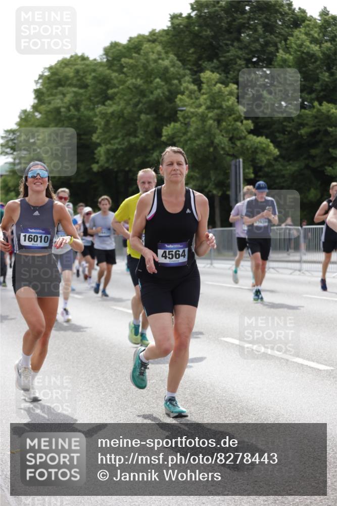 29.06.2025 - hella hamburg halbmarathon Jannik Wohlers http://msf.ph/oto/8278443 29.06.2025 10:34:46 Lombardsbrücke 1284, 1497, 1717, 1849, 2376, 2751, 3409, 3828, 3958, 4564, 5027, 5531, 6029, 6189, 6397, 6471, 6803, 7267, 7927, 10358, 10531, 11233, 11320, 11359, 11565, 11886, 12062, 12555, 12625, 13414, 13537, 13539, 13623, 13829, 14392, 14735, 15226, 15405, 15488, 15601, 15704, 15732, 15783, 16002, 16010, 16431, 16778, 16860, 17344, 17526, 17690, 17749, 18054, 18375, 18823 meine-sportfotos.de