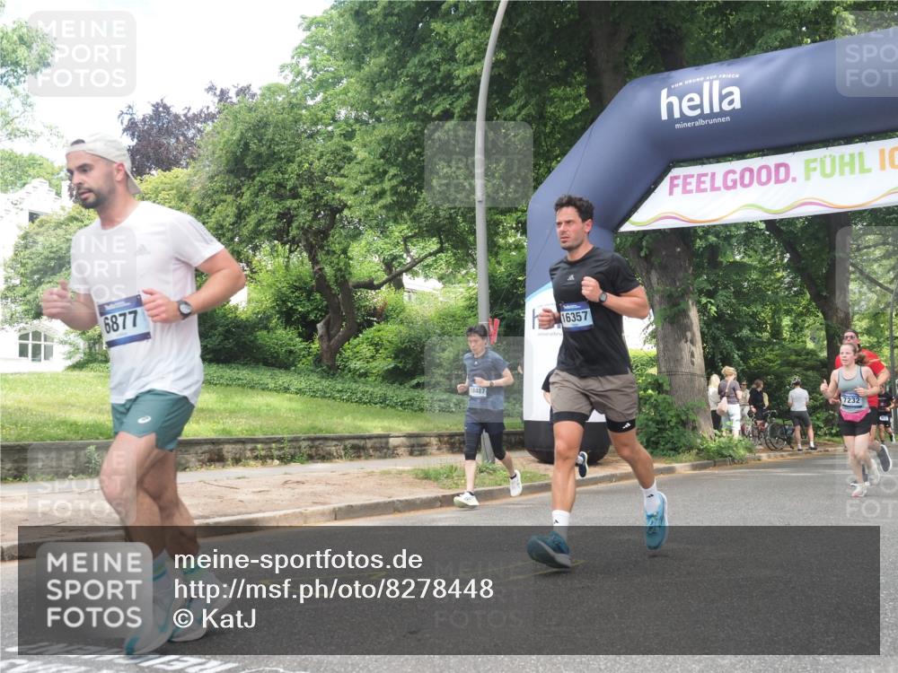 29.06.2025 - hella hamburg halbmarathon KatJ http://msf.ph/oto/8278448 29.06.2025 10:40:31 Zwischen KM18-KM19 1061, 1499, 1549, 2074, 4770, 6628, 6877, 6897, 7232 meine-sportfotos.de