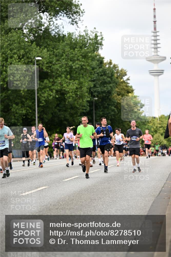 29.06.2025 - hella hamburg halbmarathon Dr. Thomas Lammeyer http://msf.ph/oto/8278510 29.06.2025 10:36:39 Kennedybrücke 1640, 1987, 2268, 2943, 3022, 3365, 3670, 3753, 4857, 5783, 5871, 5941, 6228, 6252, 6312, 6315, 6642, 7387, 7468, 7531, 7789, 8303, 8625, 8840, 8914, 9010, 9125, 9188, 9206, 9542, 9765, 10013, 10111, 10203, 10354, 10470, 10624, 10828, 11076, 11205, 11225, 11248, 11362 meine-sportfotos.de