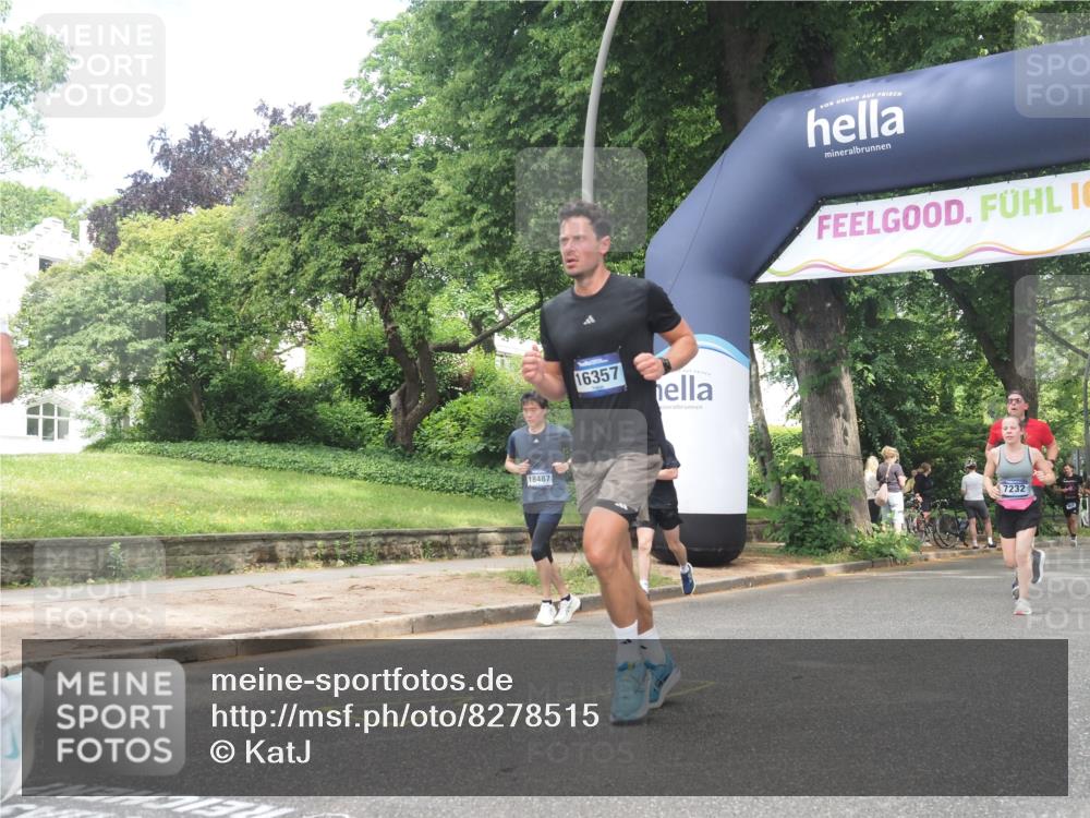 29.06.2025 - hella hamburg halbmarathon KatJ http://msf.ph/oto/8278515 29.06.2025 10:40:31 Zwischen KM18-KM19 1061, 1499, 1549, 2074, 4770, 6628, 6877, 6897, 7232 meine-sportfotos.de