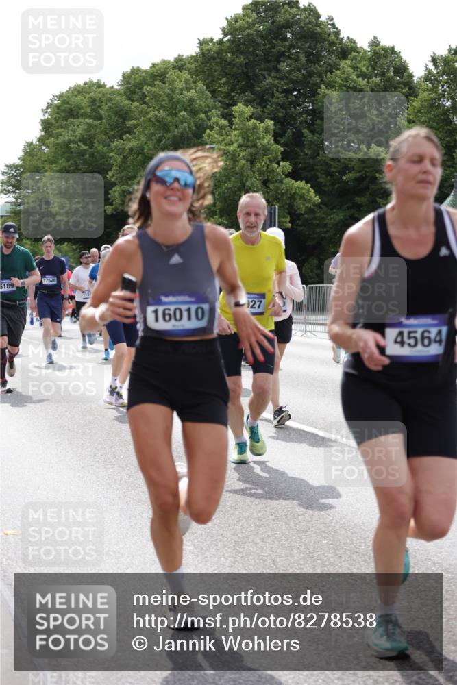 29.06.2025 - hella hamburg halbmarathon Jannik Wohlers http://msf.ph/oto/8278538 29.06.2025 10:34:47 Lombardsbrücke 1284, 1497, 1717, 1849, 2198, 2376, 2751, 3409, 3828, 3958, 4564, 5027, 5531, 6029, 6189, 6397, 6471, 6803, 7267, 7927, 8296, 10358, 10531, 11233, 11320, 11359, 11565, 11886, 12062, 12338, 12625, 13414, 13537, 13539, 13623, 13829, 14392, 14735, 15211, 15226, 15405, 15488, 15601, 15704, 15732, 15783, 16002, 16010, 16431, 16778, 16860, 17344, 17526, 17690, 17749, 18054, 18375, 18823, 19061 meine-sportfotos.de