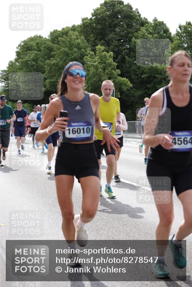 29.06.2025 - hella hamburg halbmarathon Jannik Wohlers http://msf.ph/oto/8278547 29.06.2025 10:34:47 Lombardsbrücke 1284, 1497, 1717, 1849, 2198, 2376, 2751, 3409, 3828, 3958, 4564, 5027, 5531, 6029, 6189, 6397, 6471, 6803, 7267, 7927, 8296, 10358, 10531, 11233, 11320, 11359, 11565, 11886, 12062, 12338, 12625, 13414, 13537, 13539, 13623, 13829, 14392, 14735, 15211, 15226, 15405, 15488, 15601, 15704, 15732, 15783, 16002, 16010, 16431, 16778, 16860, 17344, 17526, 17690, 17749, 18054, 18375, 18823, 19061 meine-sportfotos.de