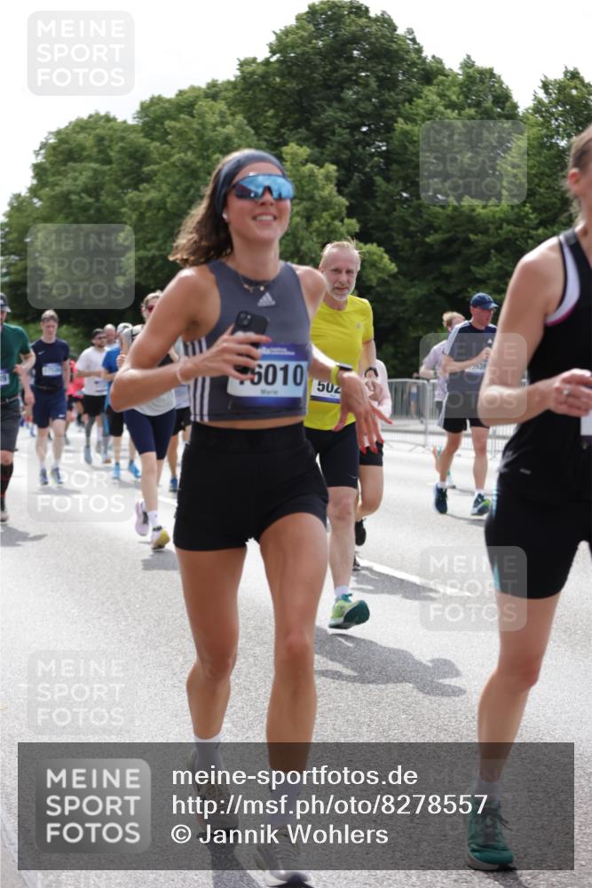 29.06.2025 - hella hamburg halbmarathon Jannik Wohlers http://msf.ph/oto/8278557 29.06.2025 10:34:47 Lombardsbrücke 1284, 1497, 1717, 1849, 2198, 2376, 2751, 3409, 3828, 3958, 4564, 5027, 5531, 6029, 6189, 6397, 6471, 6803, 7267, 7927, 8296, 10358, 10531, 11233, 11320, 11359, 11565, 11886, 12062, 12338, 12625, 13414, 13537, 13539, 13623, 13829, 14392, 14735, 15211, 15226, 15405, 15488, 15601, 15704, 15732, 15783, 16002, 16010, 16431, 16778, 16860, 17344, 17526, 17690, 17749, 18054, 18375, 18823, 19061 meine-sportfotos.de