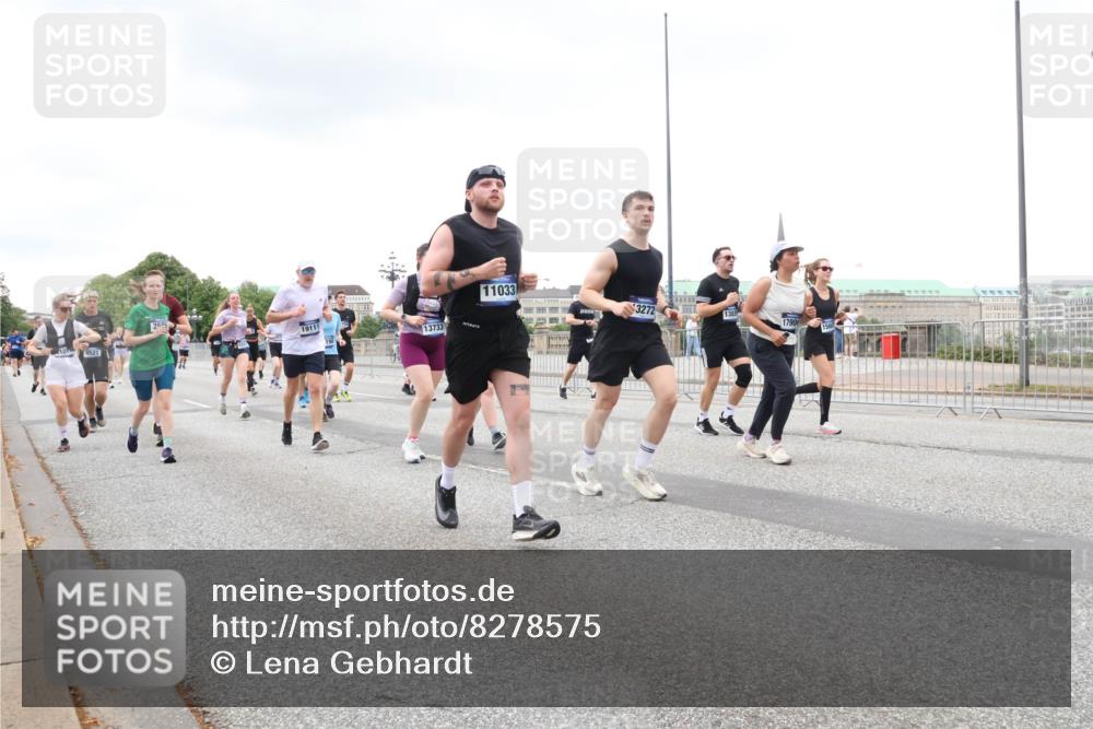 29.06.2025 - hella hamburg halbmarathon Lena Gebhardt http://msf.ph/oto/8278575 29.06.2025 10:54:50 Lombardsbrücke 128, 9521, 250, 19111, 13733, 11033, 3272, 1382, 1198, 1949, 2084, 2244, 2532, 2566, 2586, 2632, 3002, 3274, 3761, 3795, 3857, 4191, 4192, 4720, 4971, 5185, 5216, 5392, 5500, 5727, 5882, 5933, 5993, 6023, 6279, 6839, 6944, 6982, 7238, 7986, 8012, 8186, 8801, 8803, 9130, 9521, 9596, 10109, 10331, 10471, 10686, 11033, 11226, 11287, 11567, 11569, 11788, 11908, 12147, 12148, 12240, 12268, 12270, 12930, 13272, 13283, 13548, 13944, 13945, 13979, 13980, 14515 meine-sportfotos.de