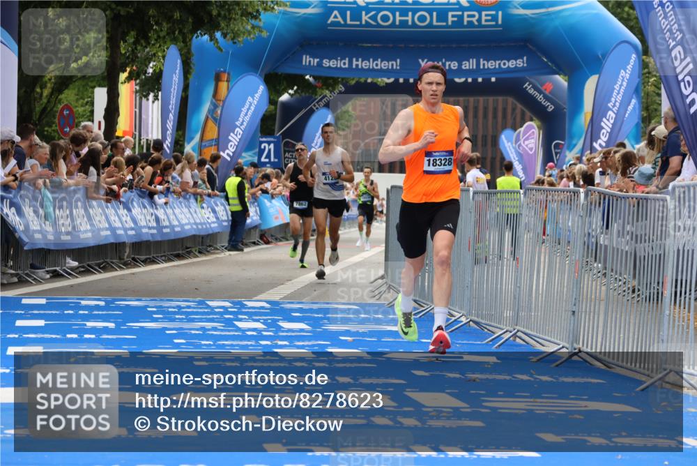 29.06.2025 - hella hamburg halbmarathon Strokosch-Dieckow http://msf.ph/oto/8278623 29.06.2025 10:22:56 Ziel 4128, 7862, 11624, 16548, 18328 meine-sportfotos.de