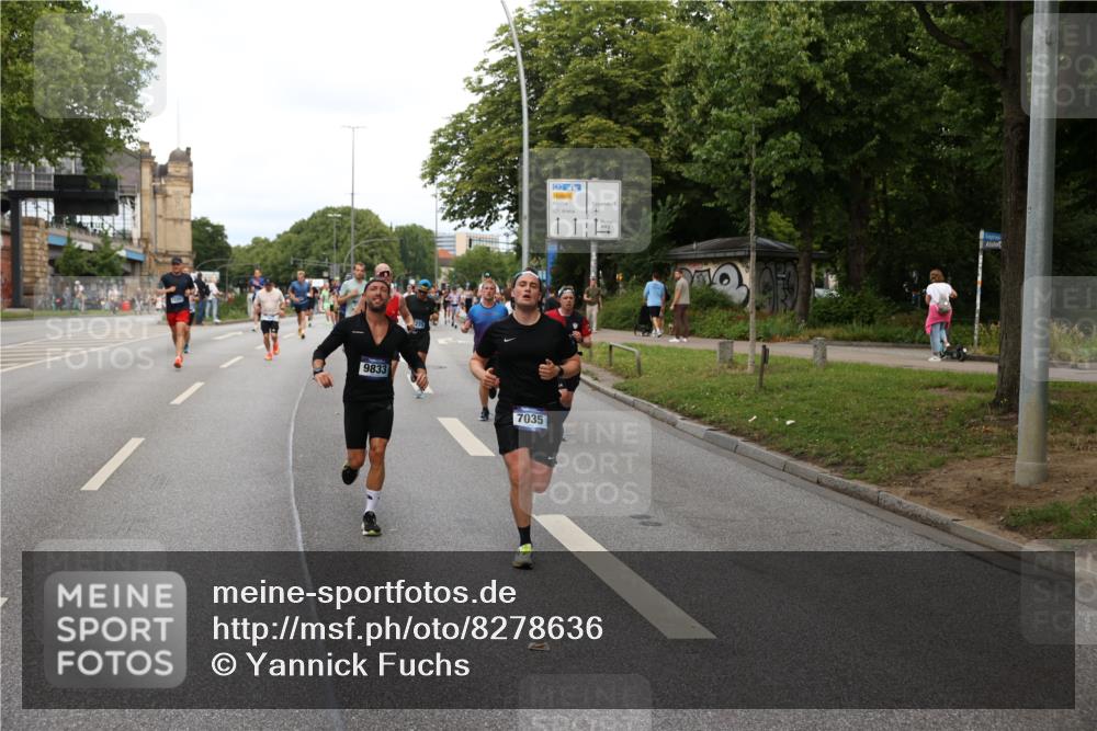 29.06.2025 - hella hamburg halbmarathon Yannick Fuchs http://msf.ph/oto/8278636 29.06.2025 10:37:20 20KM 1353, 1675, 1735, 2653, 4229, 4235, 5011, 5124, 5477, 7035, 7448, 7734, 9364, 9371, 9534, 9833, 10469, 11177, 11907, 12839, 13746, 14226, 14447, 14560, 14813, 15255, 15297, 15301, 15328, 15535, 15851, 16295, 16333, 16677, 17177, 17733, 17911, 18004, 18275, 18304, 18632, 18659, 18680, 18987 meine-sportfotos.de