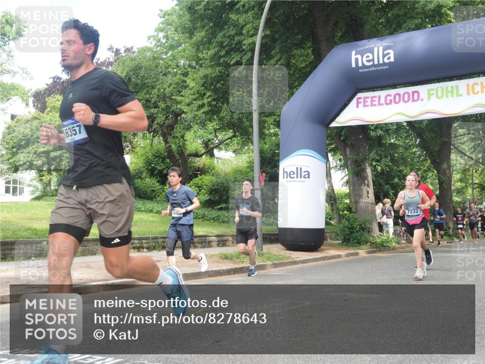 29.06.2025 - hella hamburg halbmarathon KatJ http://msf.ph/oto/8278643 29.06.2025 10:40:32 Zwischen KM18-KM19 1061, 1499, 2074, 6628, 6877, 6897, 7232 meine-sportfotos.de