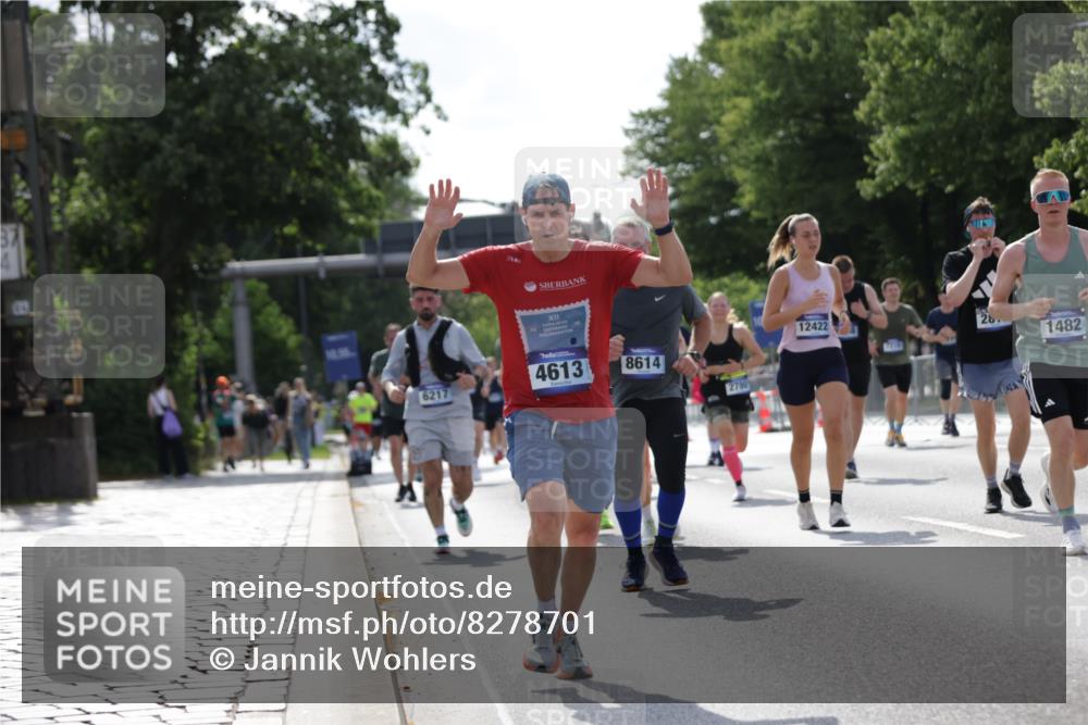 29.06.2025 - hella hamburg halbmarathon Jannik Wohlers http://msf.ph/oto/8278701 29.06.2025 10:02:34 Lombardsbrücke 1414, 1482, 2780, 2782, 2810, 3630, 4204, 4613, 4665, 4904, 6208, 6217, 6815, 6997, 7210, 7211, 8481, 8483, 8614, 11935, 12169, 12422, 12908, 13184, 13664, 14224, 14456, 14493, 15217, 15698, 15963, 16160, 16233, 16237, 16355, 16654, 16824, 18359, 18827 meine-sportfotos.de